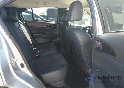 2024 Mitsubishi Eclipse Cross Se S-Awc/Sel S-Awc z USA, uszkodzony, nr VIN JA4ATWAA8RZ076820